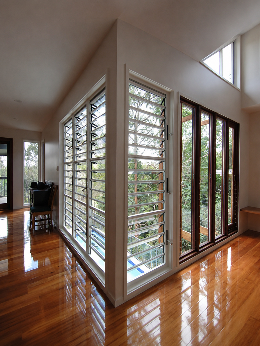 Jendela Casement Aluminium